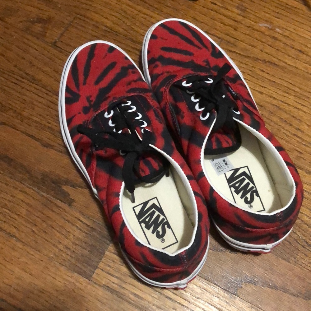 vans era tie dye sneakers in tango red